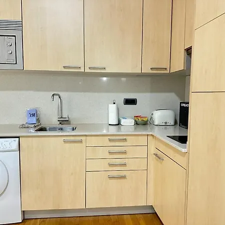 아파트 Ybh Puerta Del Sol 11 *