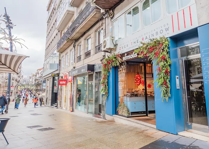 Ybh Puerta Del Sol 11 アパート